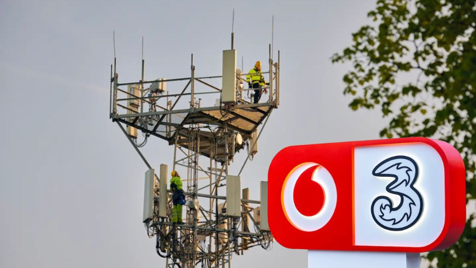 Vodafone contract base shrinks by 73,000 after purge on low-value SIMS